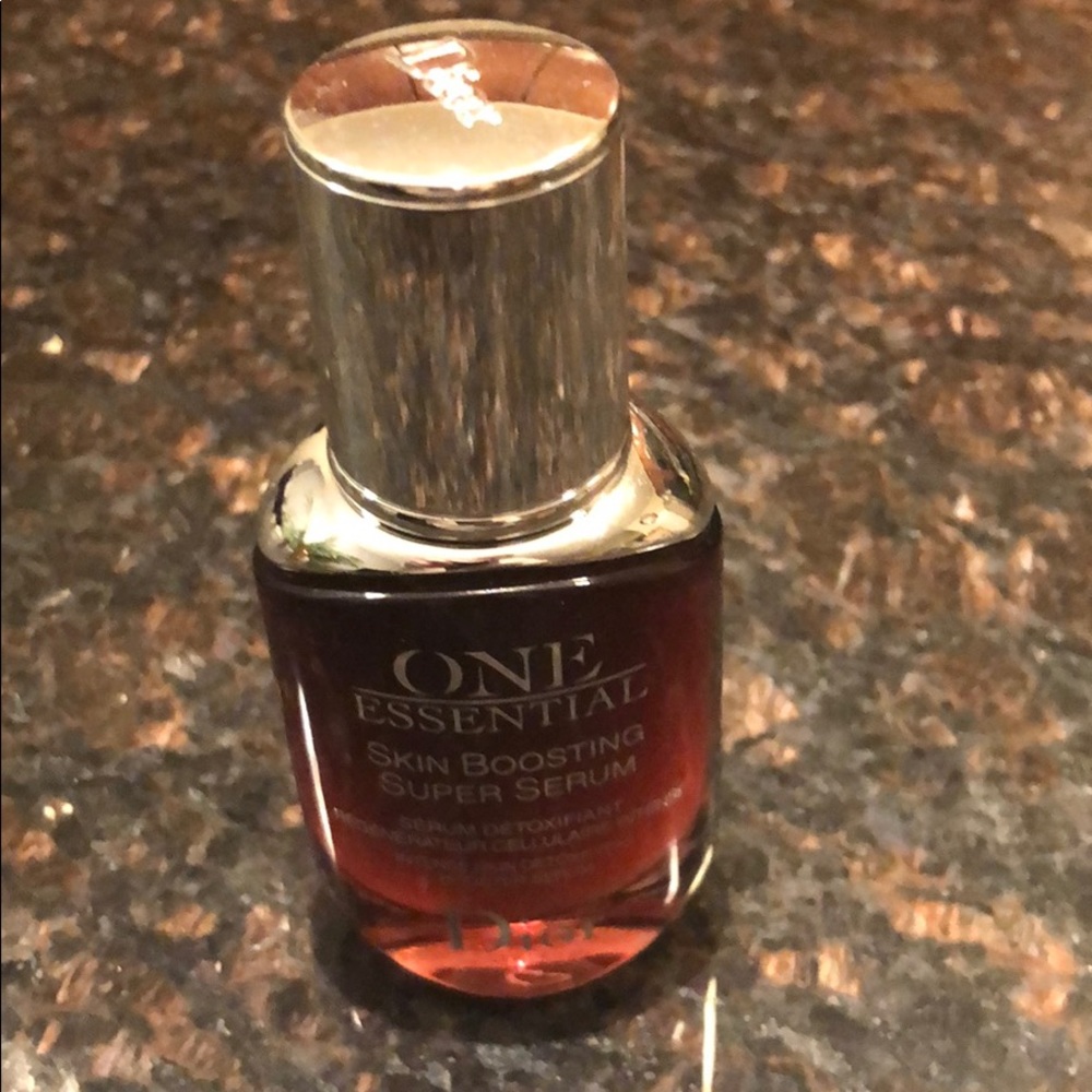 One essential Skin Boosting serum New!